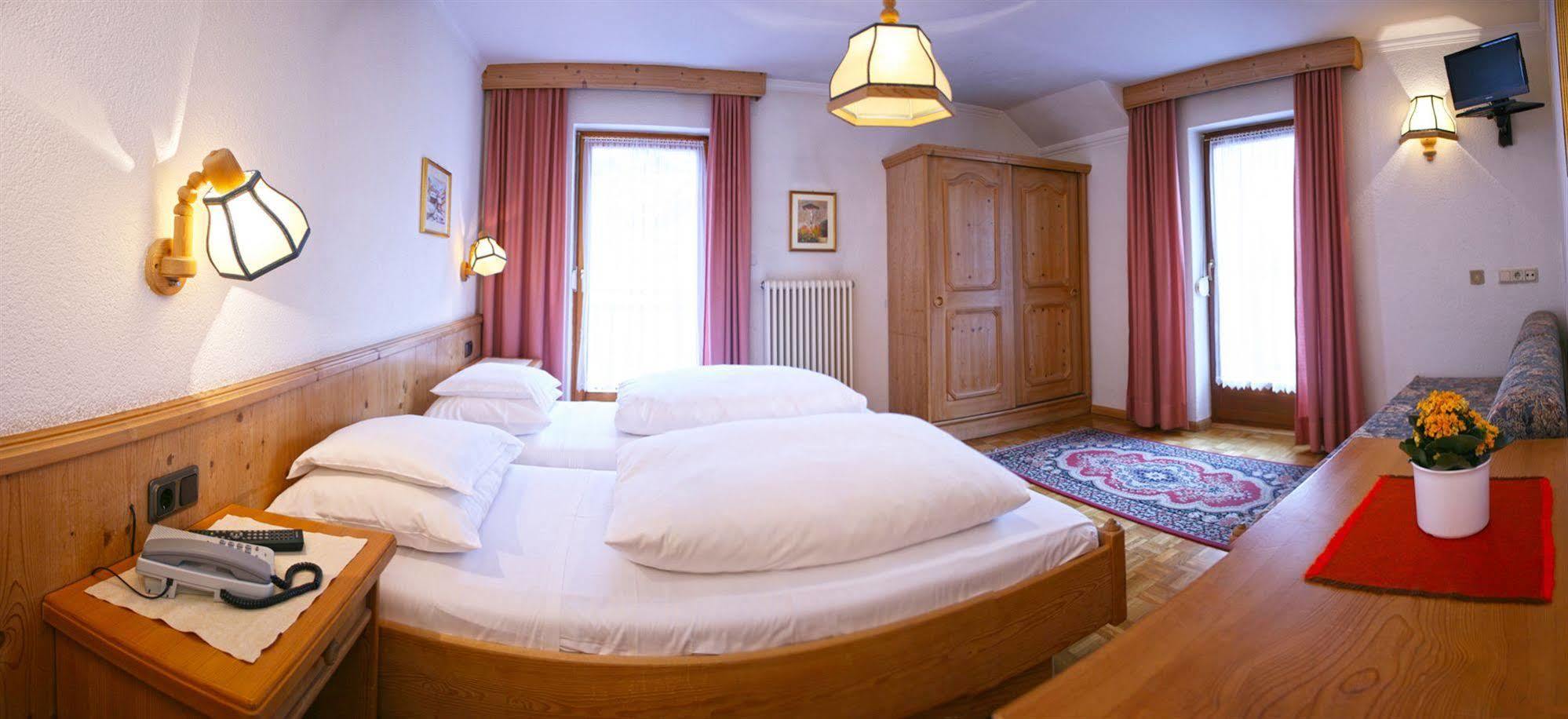 Hotel Dolomiti Madonna Ortisei Eksteriør billede
